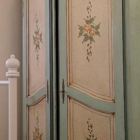 - La Casetta فندق مبيت وإفطار 3*