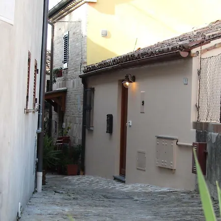 فندق مبيت وإفطار - La Casetta Mondolfo